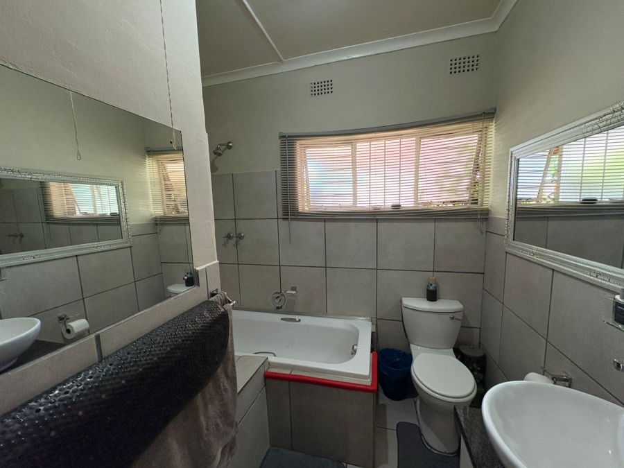 4 Bedroom Property for Sale in Protea Park North West